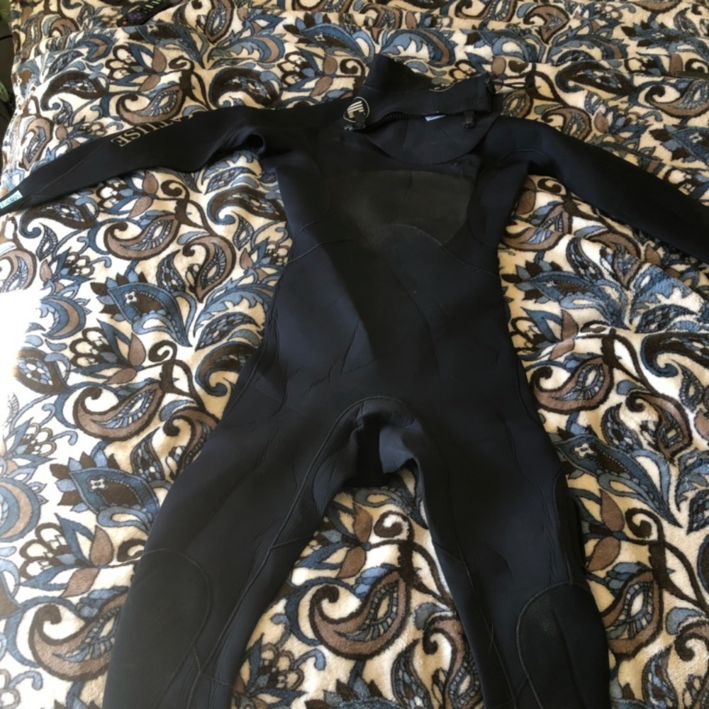 Matuse wetsuit